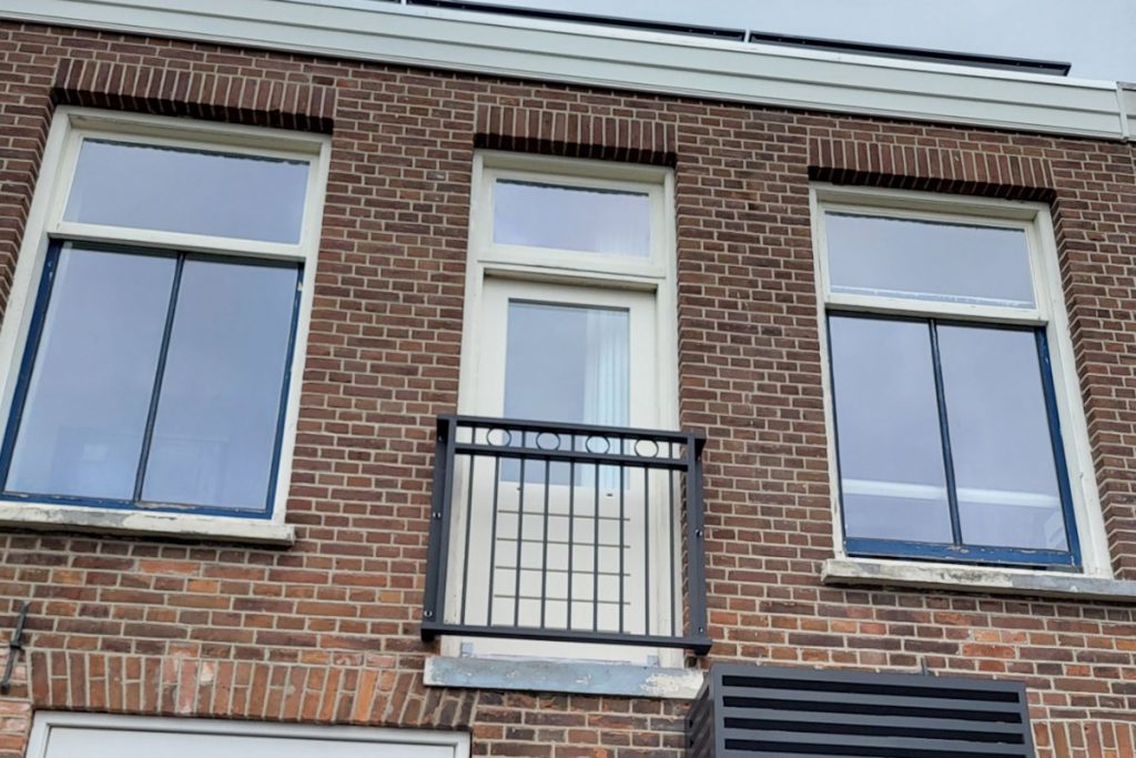 Stalen Frans balkon in Zwolle