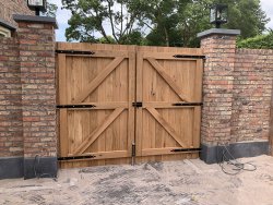 Houten draaipoort HP01