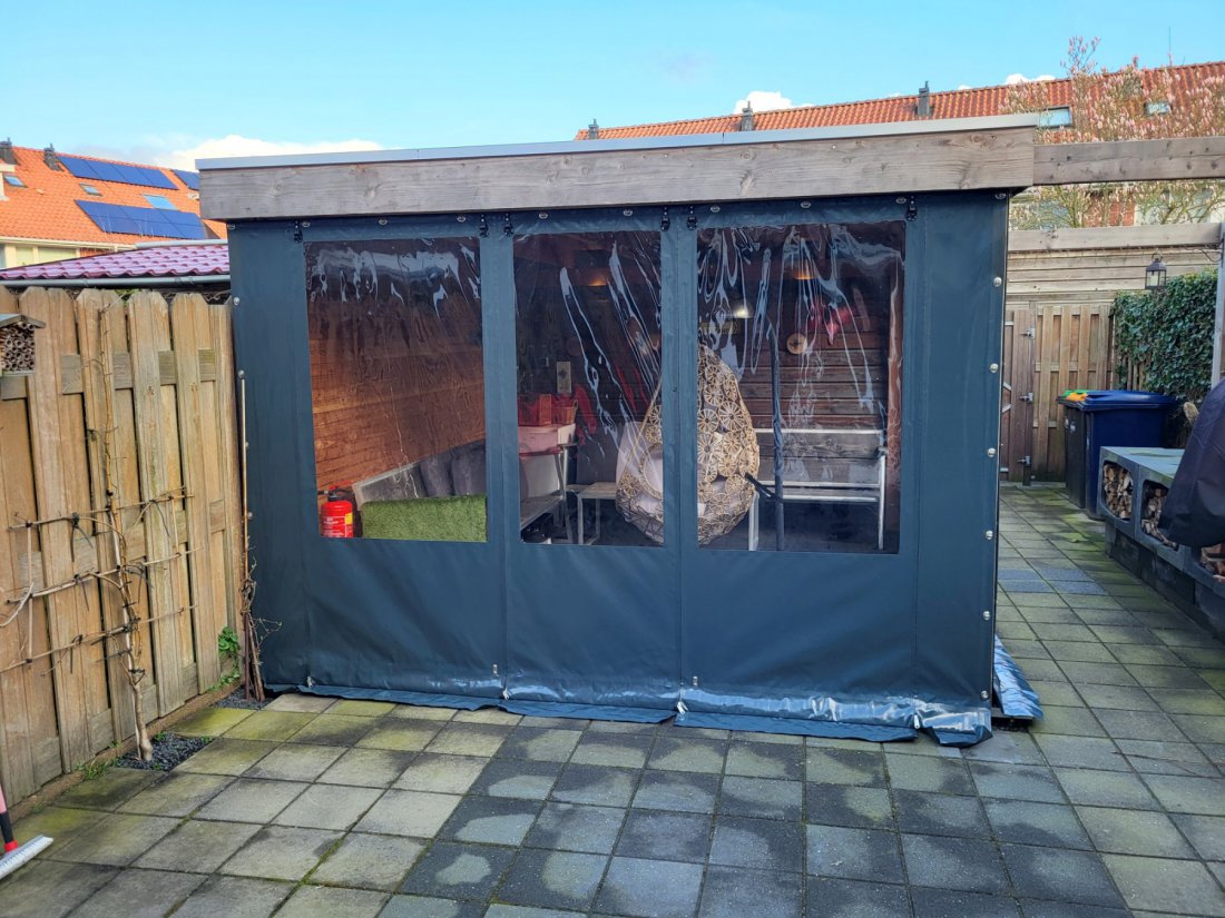Verandazeil met deur op maat