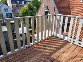 Brede lamellenhekwerk van aluminium