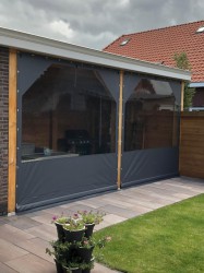 Verandazeil met raam VZ02